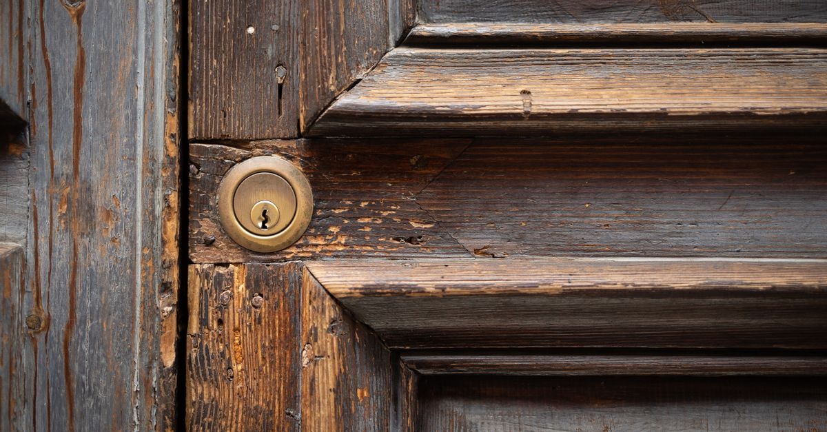 Choosing the Right Deadbolt Installation for Your Exterior Door — Saugerties Locksmith